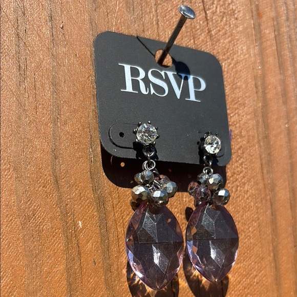 NWT RSVP Crystal Drop Gunmetal Black Earrings - Picture 3 of 5